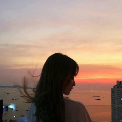 手绘头像卡通少女图片3