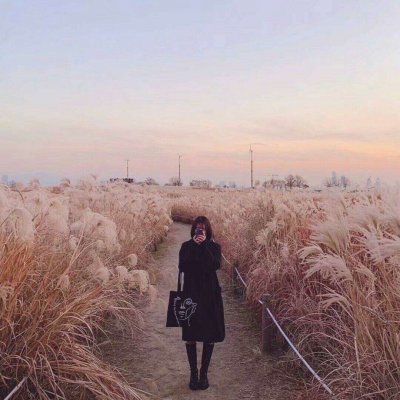 穿红衣服动漫美女头像可爱3