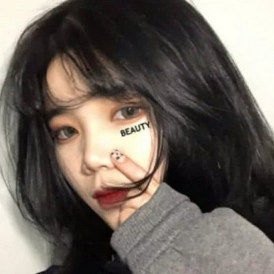 有关开车的真人头像女11
