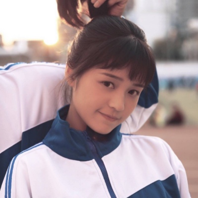 美女清新头像黑白5