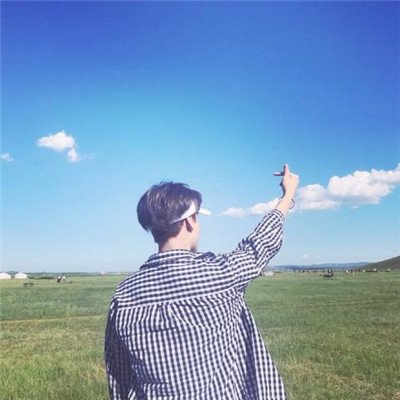 单身男人会用卡通情侣头像吗7 单身男人会用卡通情侣头像吗7