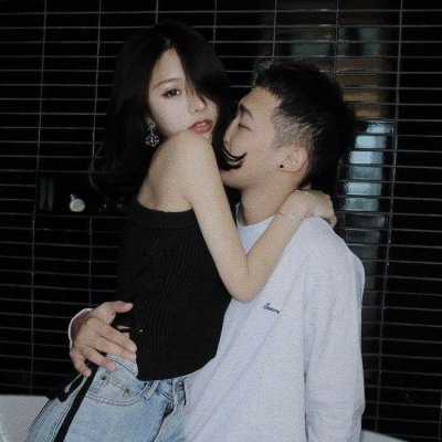 动漫姐妹头像一左一右分开3