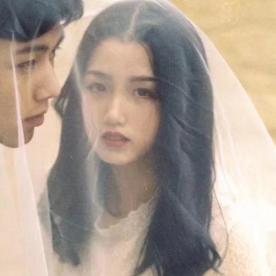 精选12组女生的沙雕头像动漫4