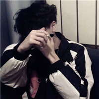 男生黑色炫酷头像1