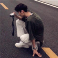 黑色上半身头像女生头像8