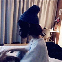 内向的女孩图片10
