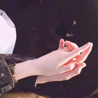 彩铅手绘情侣头像图片6