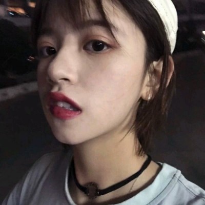 轻轻的亲的图片3