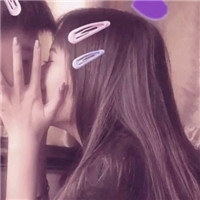 微信手绘女生头像方脸卡通4