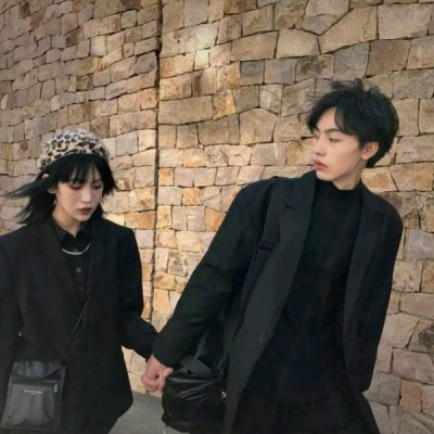 姐妹一家人手绘头像9