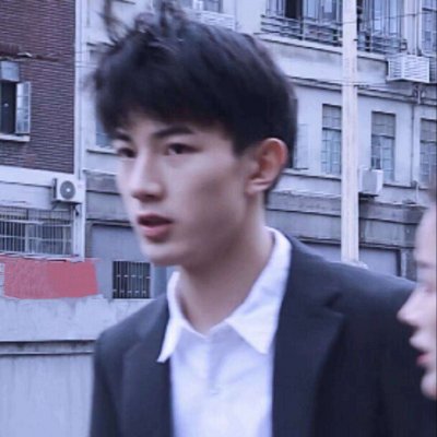 欧美女黑白头像高冷12