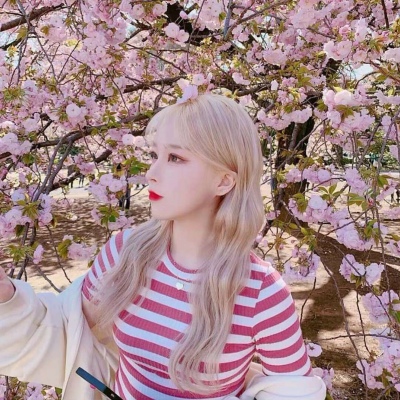 美女百媚生微信头像大全6