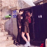 男生黑色炫酷头像4