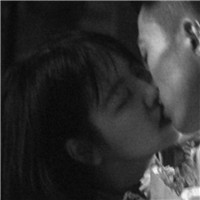 头像女丧气真人黑白头发挡脸9